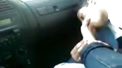 Η σκύλα Anna De Ville αποκτά την ιδιοκτησία τριών ανδρών στο πορνό gangbang